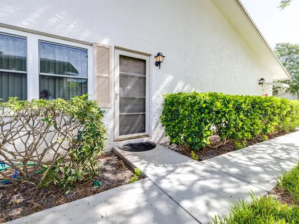 3263 38th St S APT C, Saint Petersburg, FL 33711