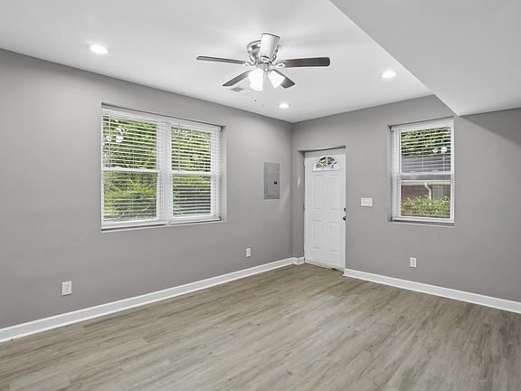 2nd image of 2893 White Oak Dr