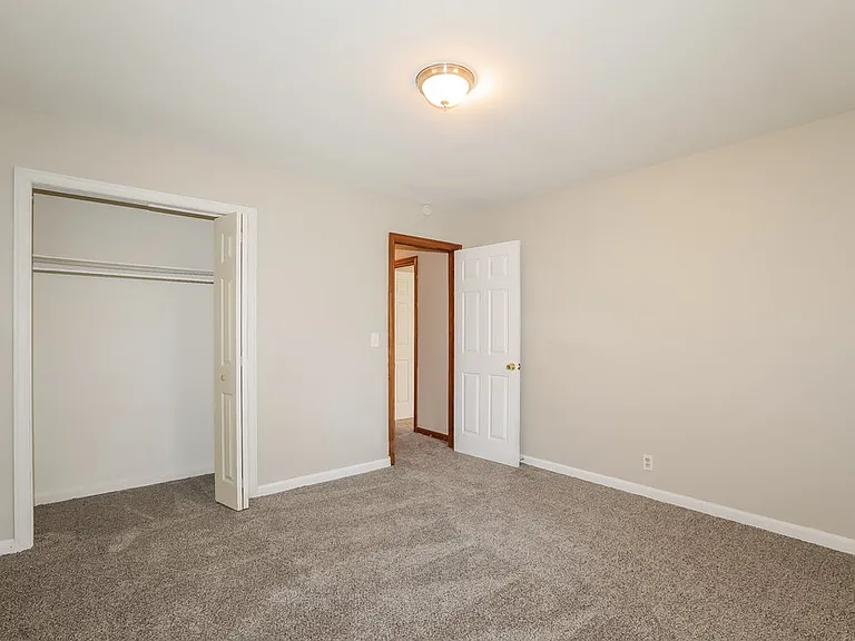 2147 Camp Cir SW — Photo 17