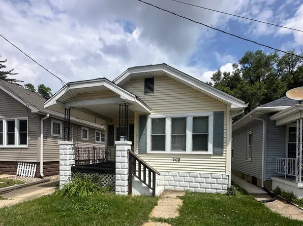 209 E Corrington Ave, Peoria, IL 61603