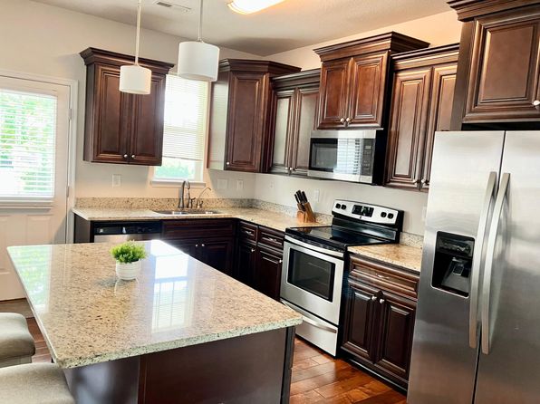 1600 Gold Finch Ct