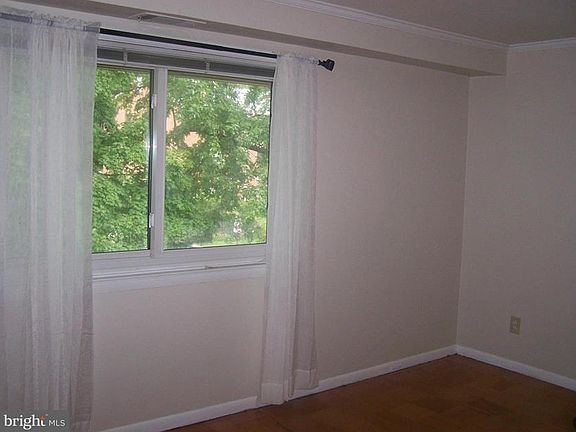 2nd image of 204 Cork Ln APT 203