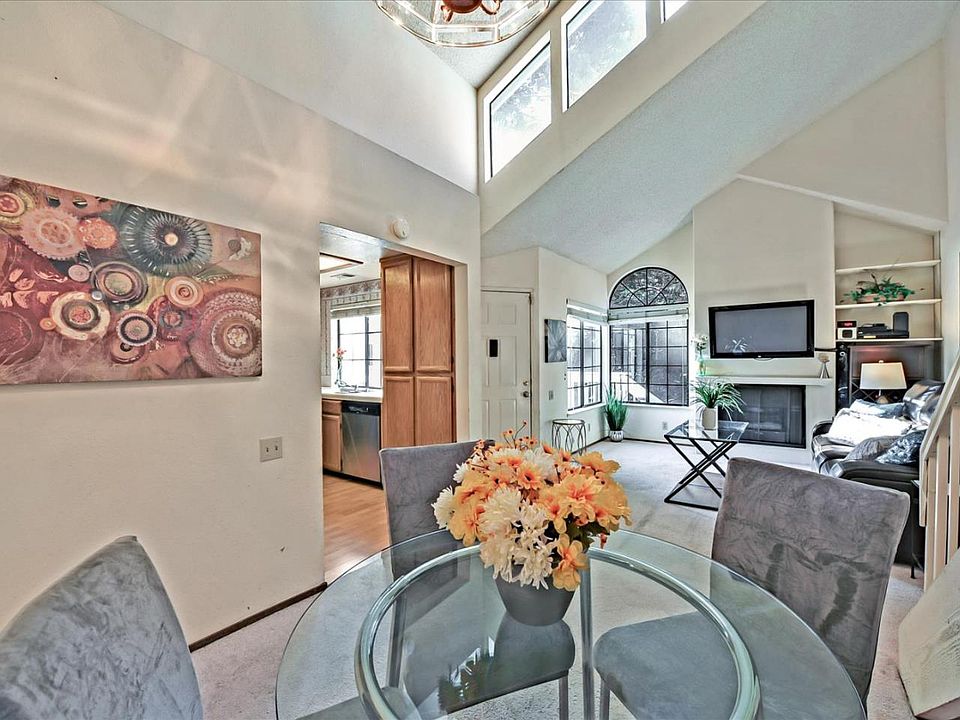 1st image of 2835 Buena Knoll Ct
