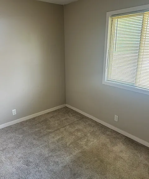 1940 E Donna St #5 — Photo 11