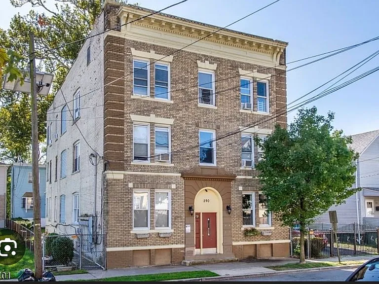 290 Ogden St #C5 — Photo 1