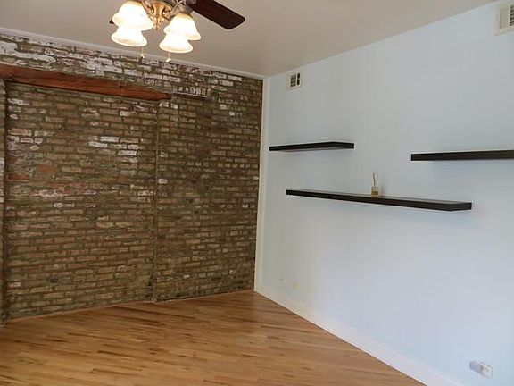 4th image of 5201 S Blackstone Ave APT 2W