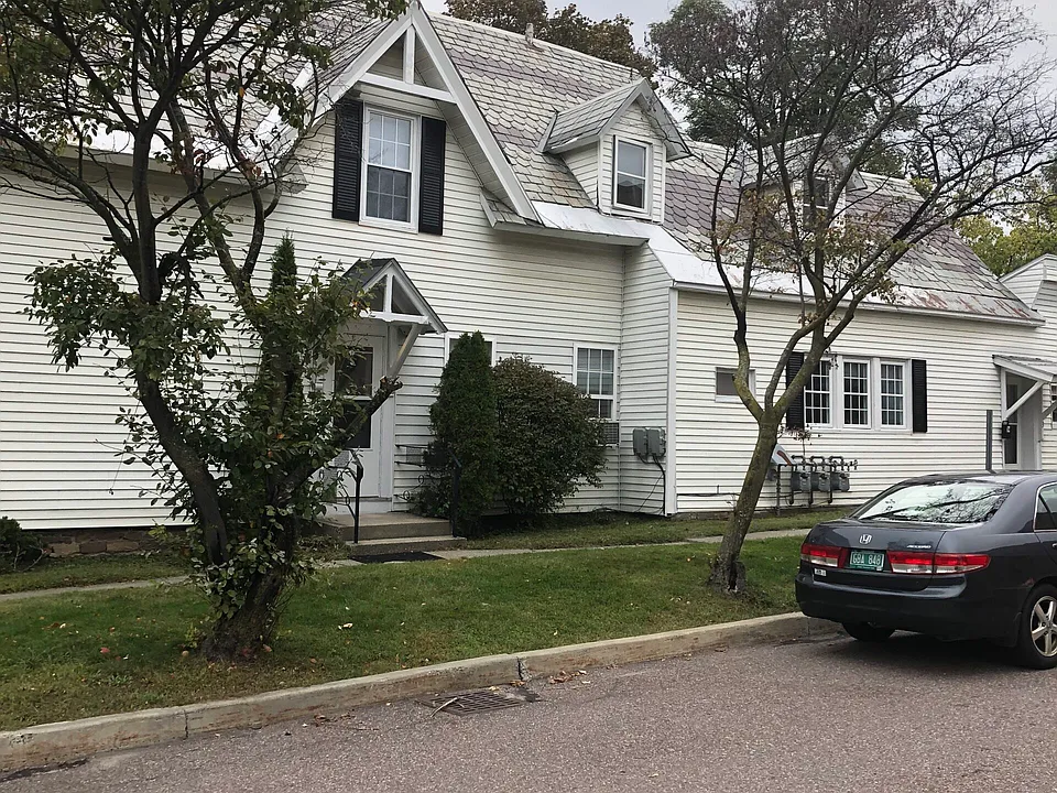 34 N Prospect St #1