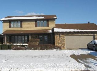 2907 Marquette Rd, Peru, IL 61354