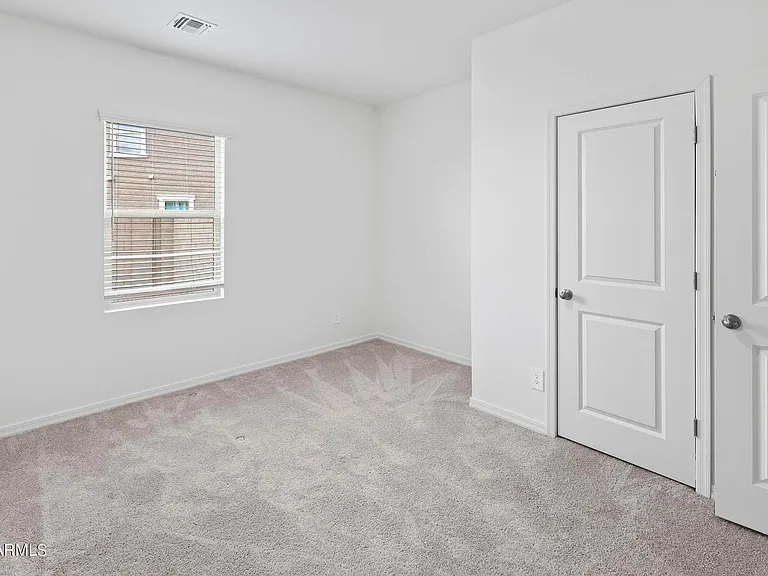 9637 W Agora Ln — Photo 10