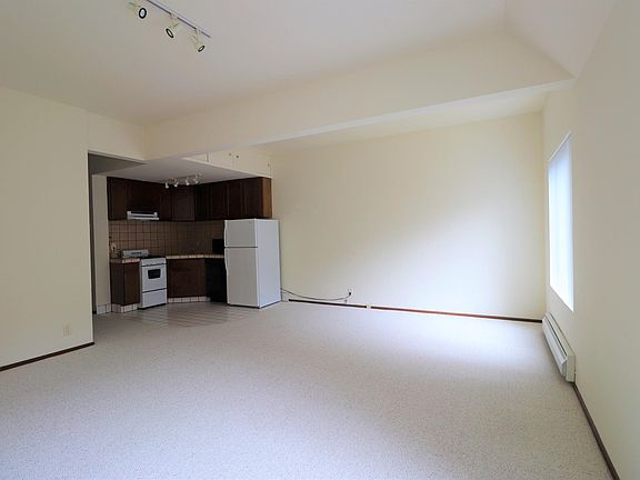 5th image of 256A 15th Ave #256-A