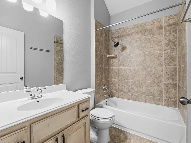 2508 Hilltop Divide Ln — Photo 31