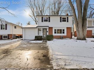 615 W Thirteen Mile Rd, Royal Oak, MI 48073