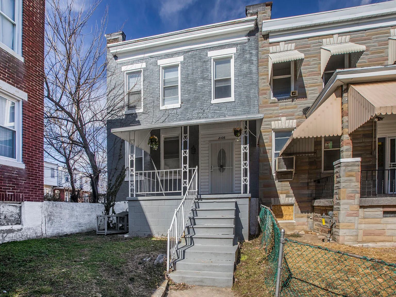 4 bed, 1350 sqft, $1,700 — Photo 1