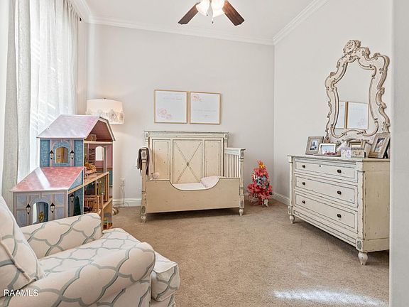 4th image of 308 La Villa Cir