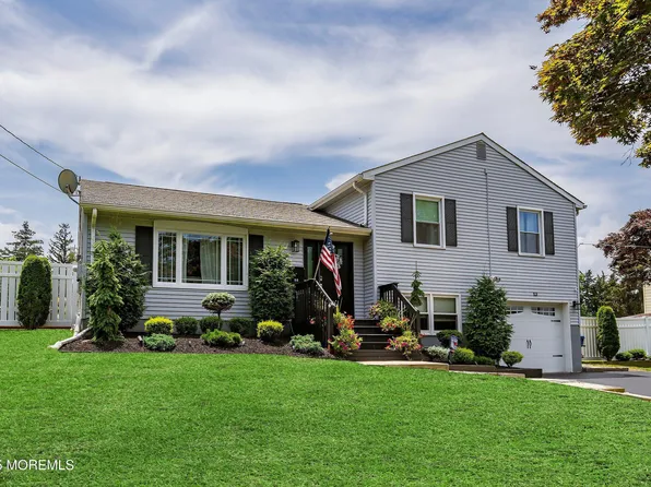 62 Highland Avenue, Leonardo, NJ 07737