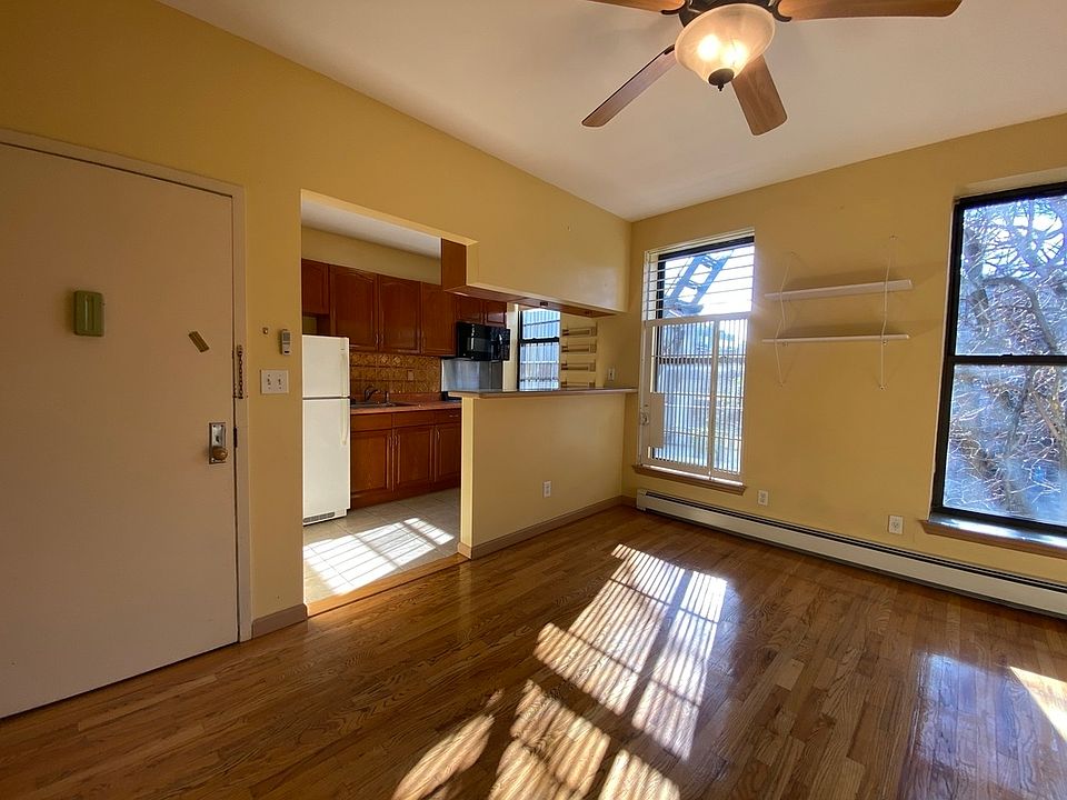 1st image of 1098 Dean St #2