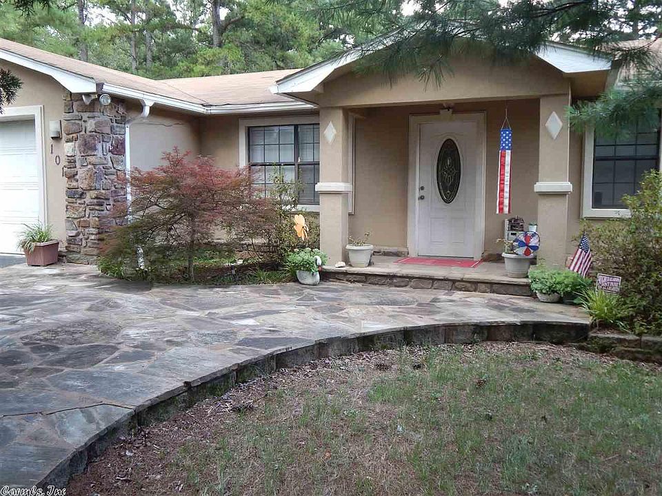 1st image of 101 Live Oak Dr