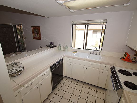 4th image of 8366 Via Sonoma Unit A
