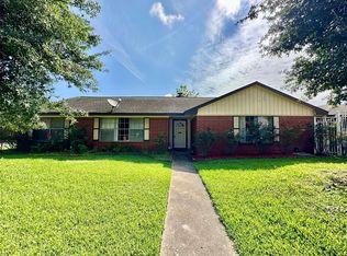 4303 Balcones Dr, Houston, TX 77034