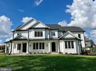 7601 Marbury Rd, Bethesda, MD 20817