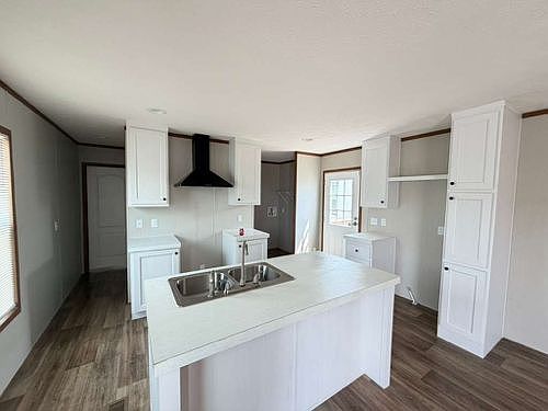3rd image of 606 Paloma Ln