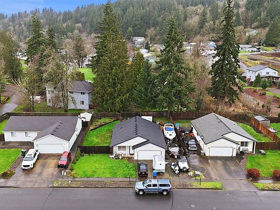 4th image of 1040 Ashland