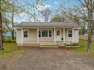 1006 N Jones Ave, Tahlequah, OK 74464