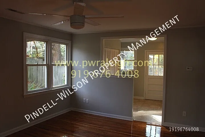 2222 Bernard St — Photo 5
