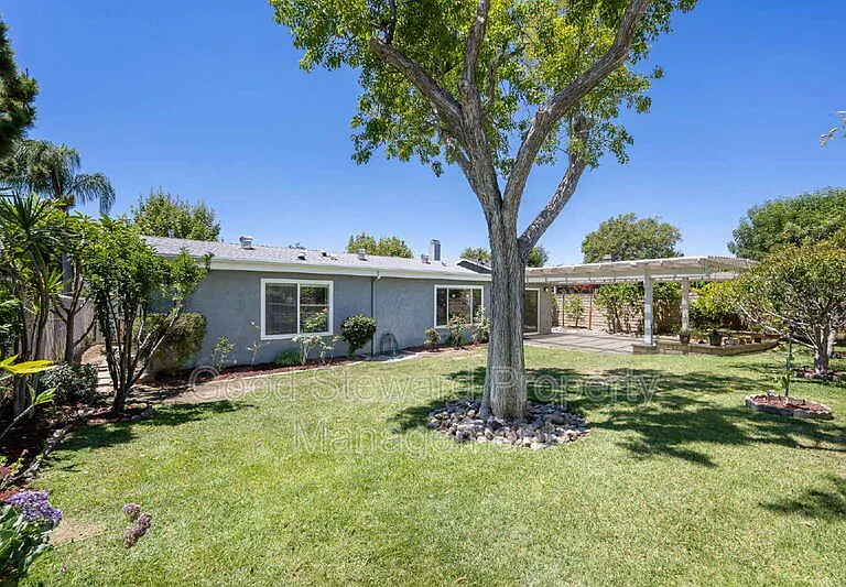 20251 Avenida Del Norte — Photo 37