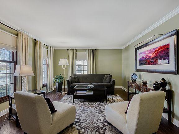 4th image of 3881 Bordeaux Dr