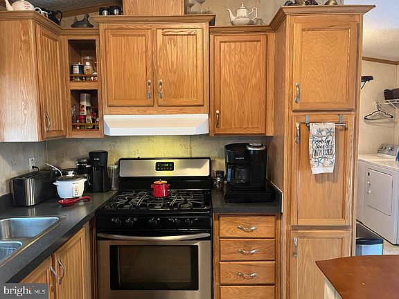 4th image of 25780 Hallmark St #222