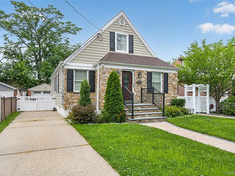 175 Wardwell Rd — Photo 3