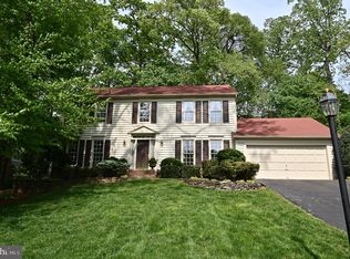 5259 Signal Hill Dr, Burke, VA 22015