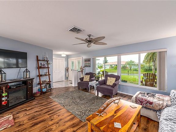 5th image of 1356 Cambridge Dr