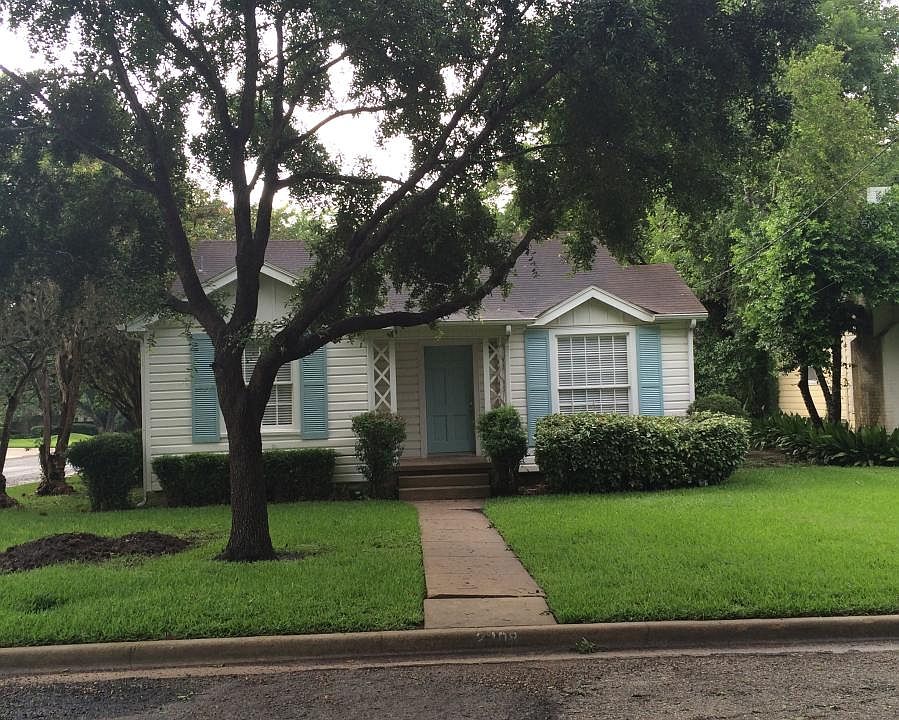 1st image of 2308 N De Leon St