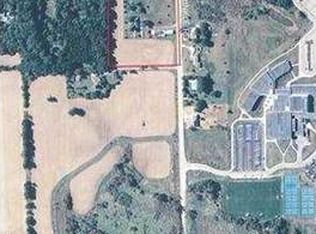 400 N Freer Rd, Chelsea, MI 48118