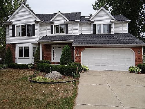 1st image of 53 Lakeview Dr