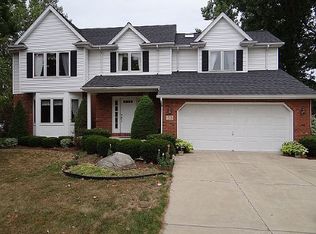 53 Lakeview Dr, Grand Island, NY 14072