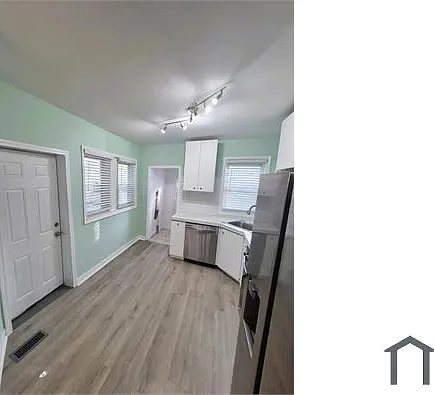 4814 Knox St — Photo 12