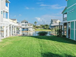13528 Stewart Rd, Galveston, TX 77554