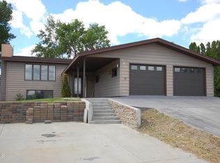 2822 3rd St NW, Sidney, MT 59270