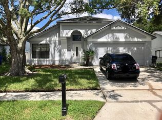 1056 Dees Dr, Oviedo, FL 32765