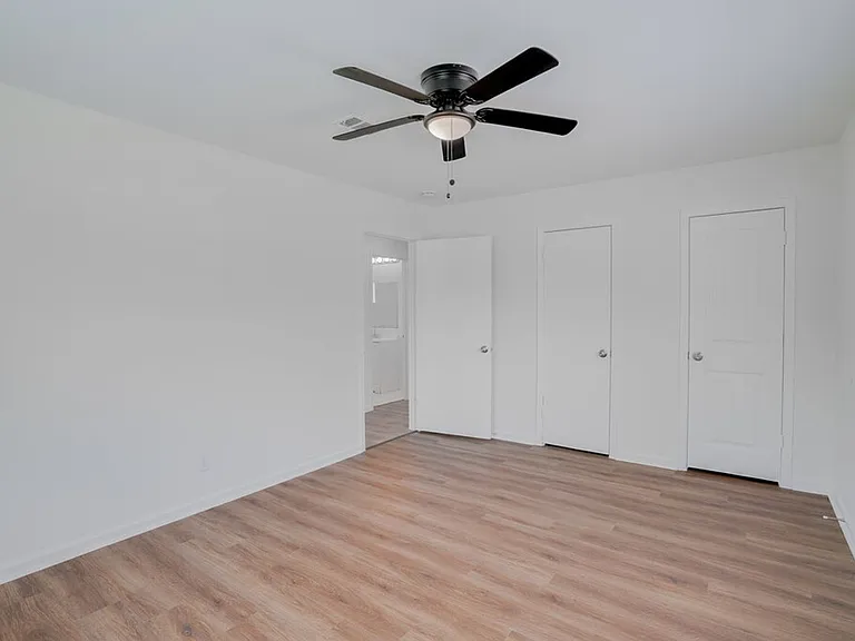 304 John Nance Garner Cir #A2 — Photo 14