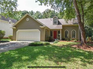 827 Foxborough Rd, Charlotte, NC 28213