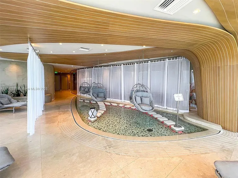 1000 Brickell Ave #F2111 — Photo 19
