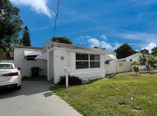 208 NE 2nd Ave, Hallandale, FL 33009