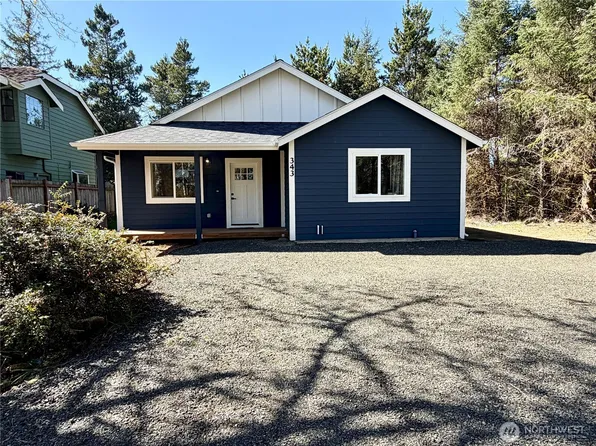 343 Duck Lake Drive SE, Ocean Shores, WA 98569