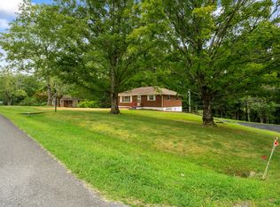 1019 Draughon Dr, Greenbrier, TN 37073