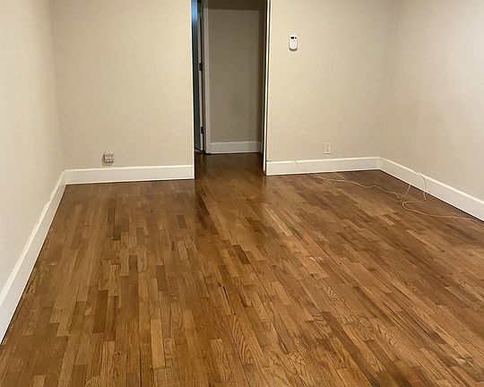 3rd image of 10438 Santa Monica Blvd #7