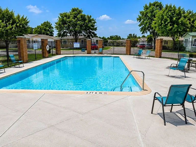 2710 Wilson Rd #6 — Photo 20